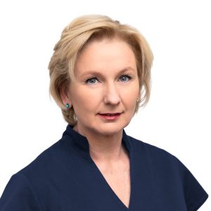 Dr. Gömbös Eszter